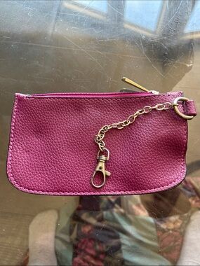 MICHAEL Michael Kors Pink/purple Pebbled Leather Zip Wristlet with Gold Chain